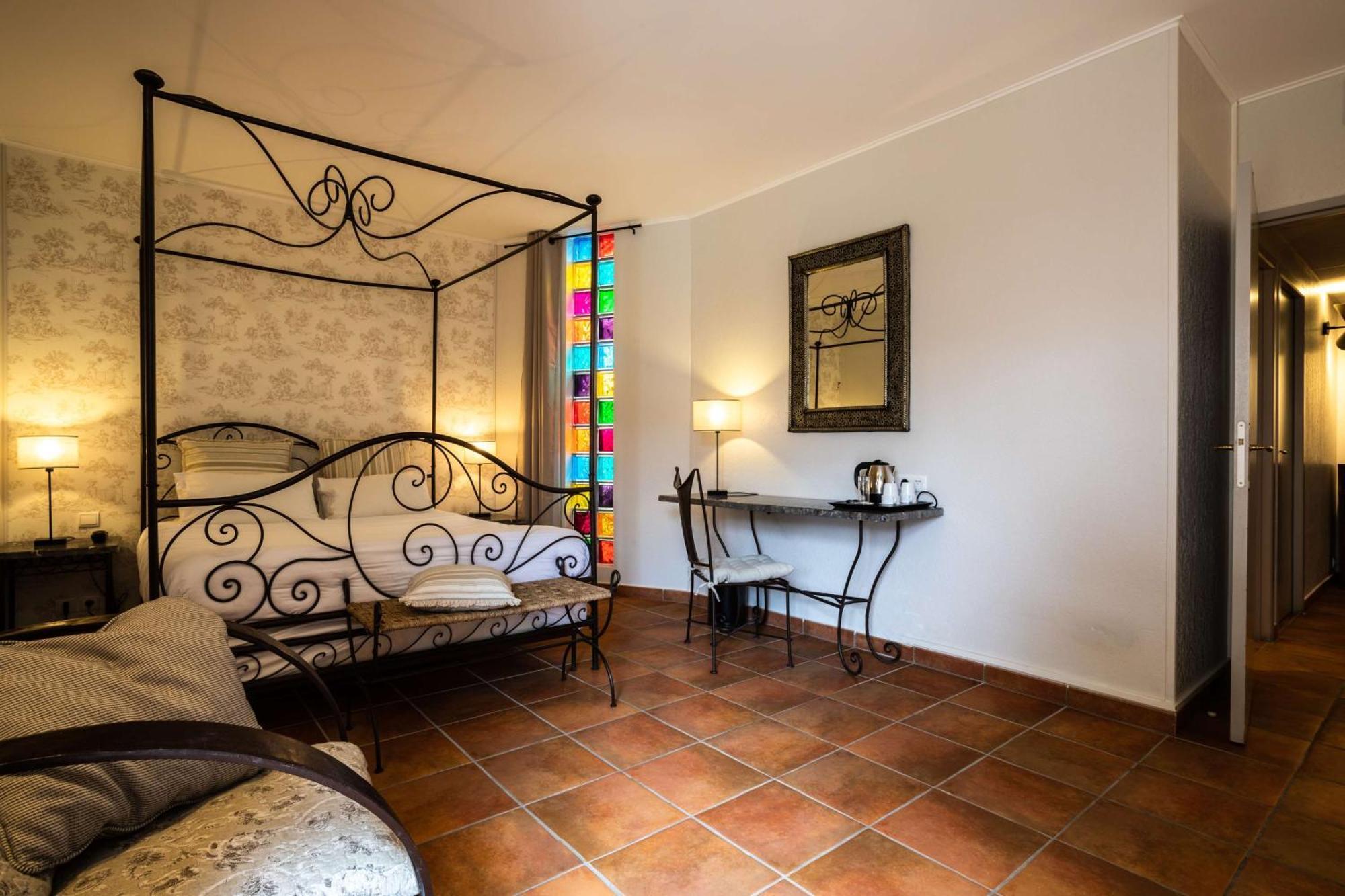 Best Western L'Orangerie Nîmes Exteriör bild