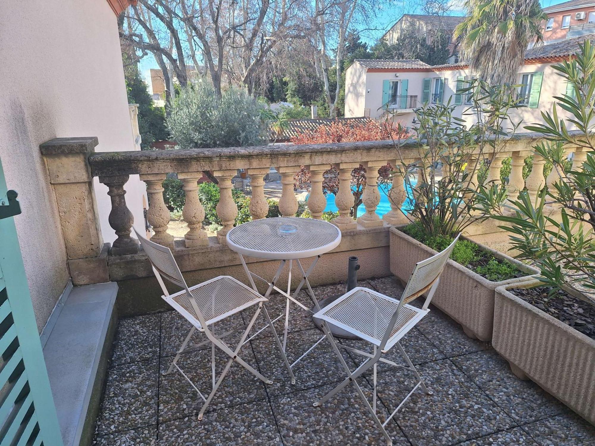 Best Western L'Orangerie Nîmes Exteriör bild