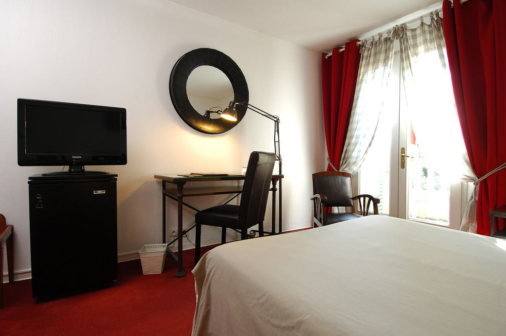 Best Western L'Orangerie Nîmes Exteriör bild